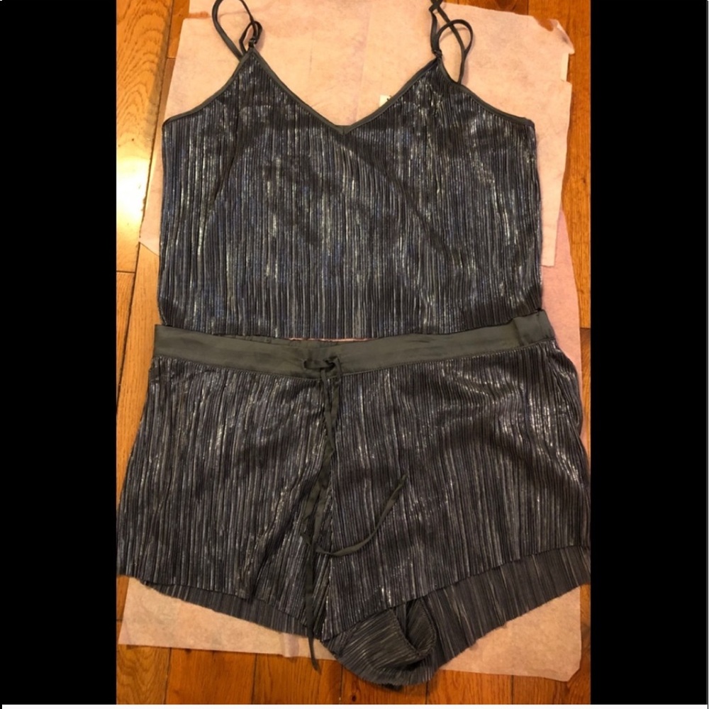 NWT VS SLATE GRAY 2 PIECE PJ SET